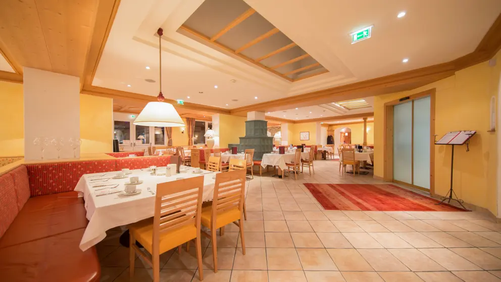 Hotel Riders In Solden Dining Room 3