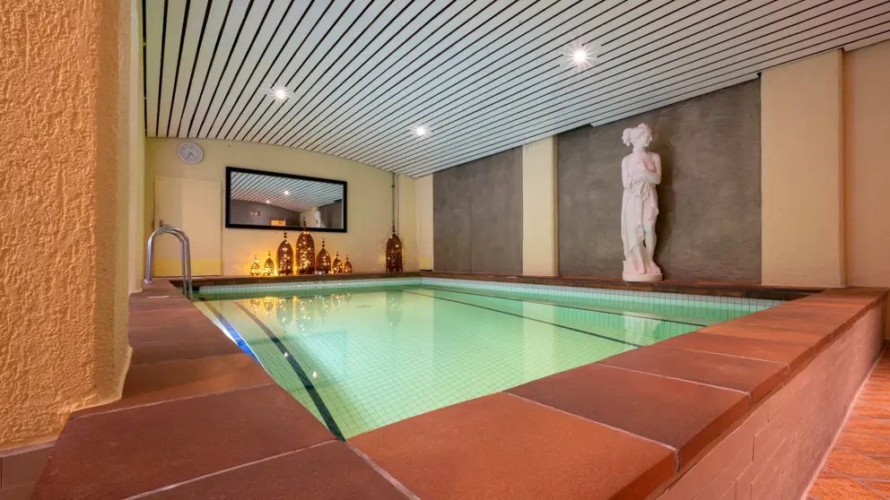 Seiler's Vintage Hotel Kandersteg Indoor Pool