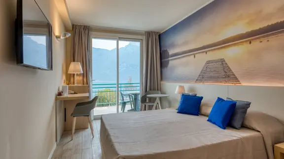 Panorama room