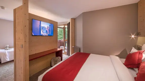 Superior bedroom 