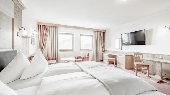 Talblick room