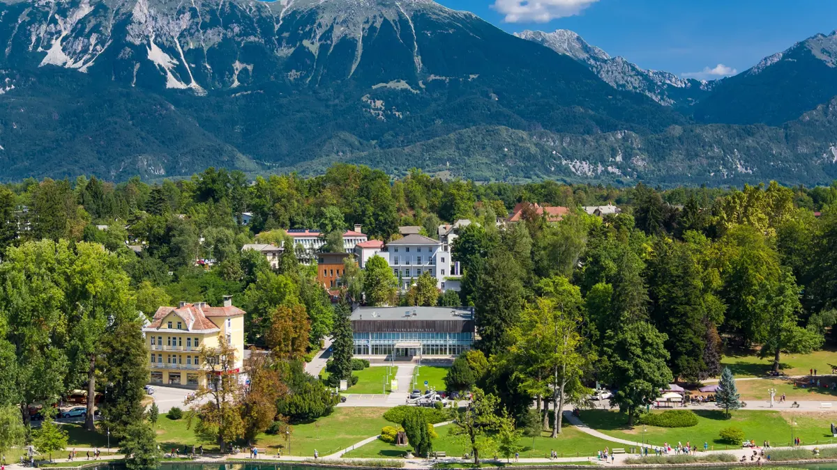 Lake Bled gardens 