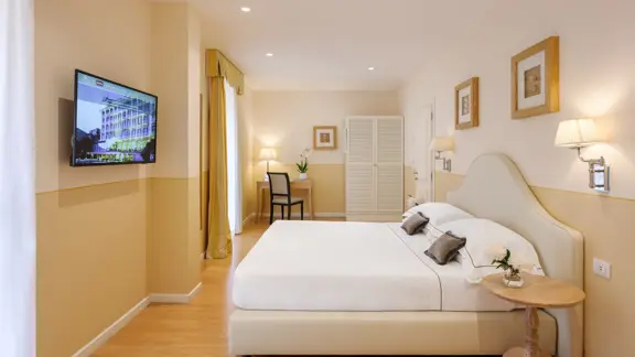 Prestige room