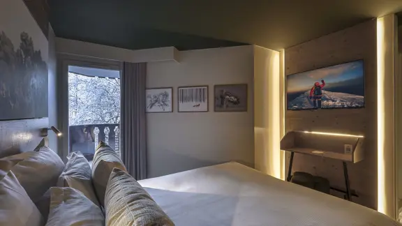 Standard bedroom