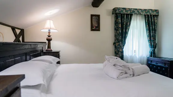 Classic bedroom