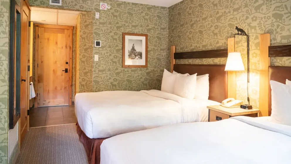 Fox Hotel And Suites Banff Standard Hotel Room 2