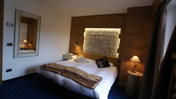 Twin Bedroom