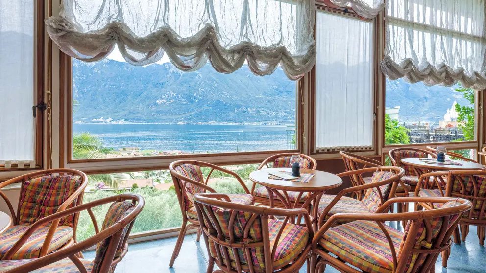 Hotel Cristina Bar View