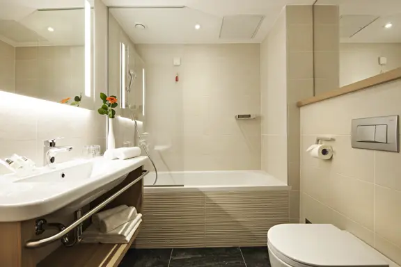 Double room bathroom