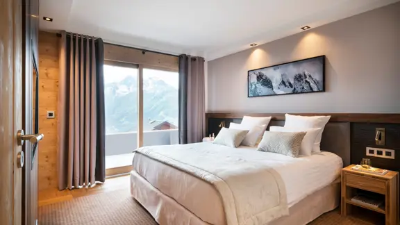 Deluxe bedroom