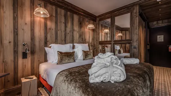 Standard bedroom