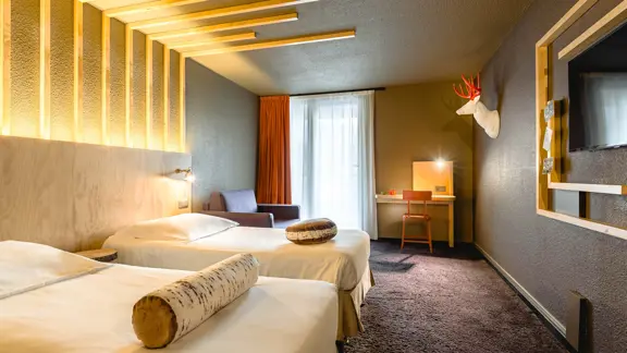 Superior twin room
