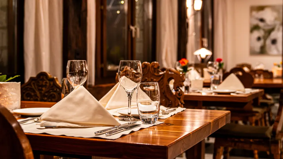 Hotel Allalin Saas Fee Restaurant Copyright Puzzlemedia.Ch 3