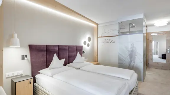 Cat B junior suite