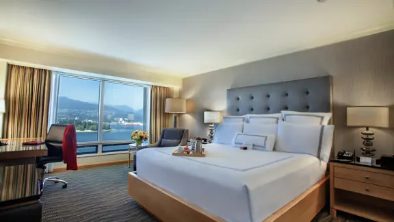 Deluxe harbour room