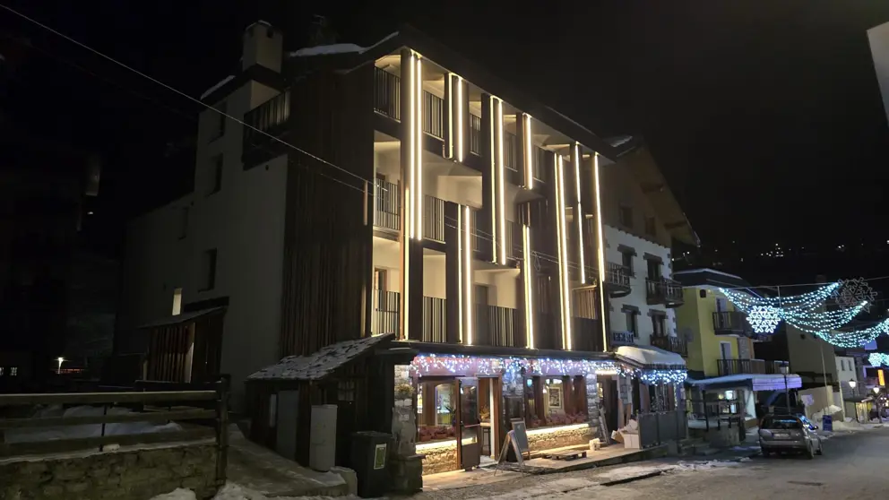 Hotel Perruquet Cervinia Exterior