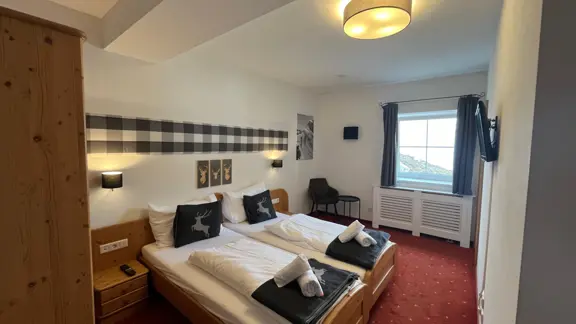 Room 6