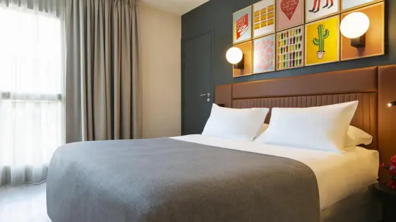 Rocky duo room