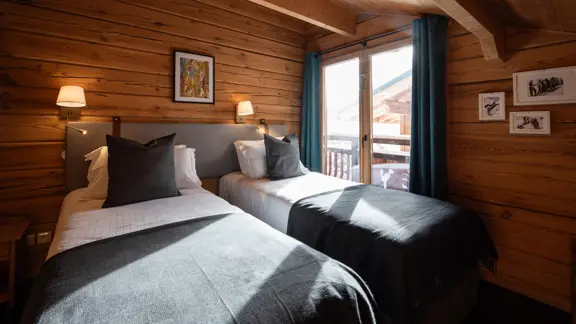 Bedroom eight