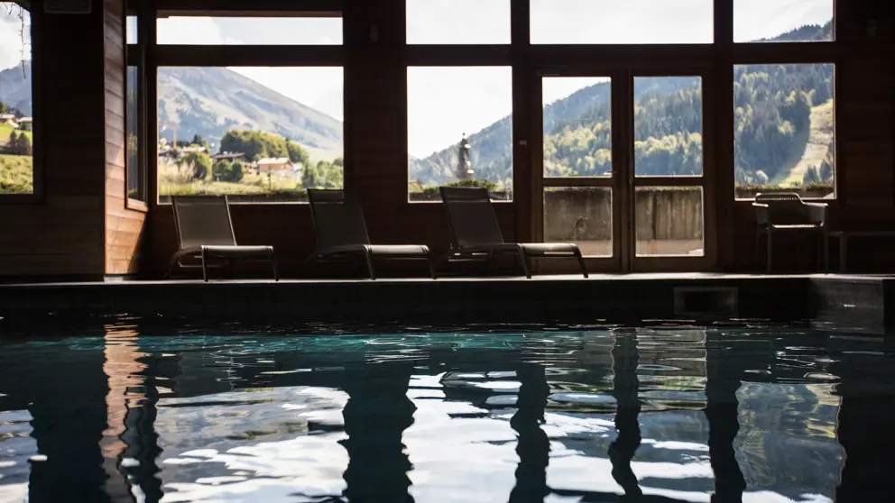 Residence Les Grandes Alpes La Clusaz Pool 3