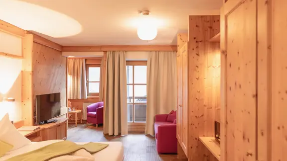 Herzbube room
