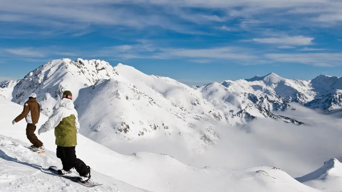 Snowboarding in Arinsal