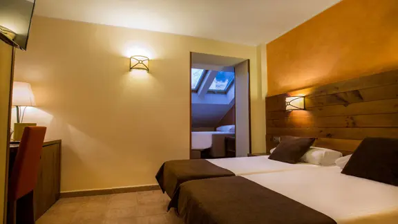 Triple Room