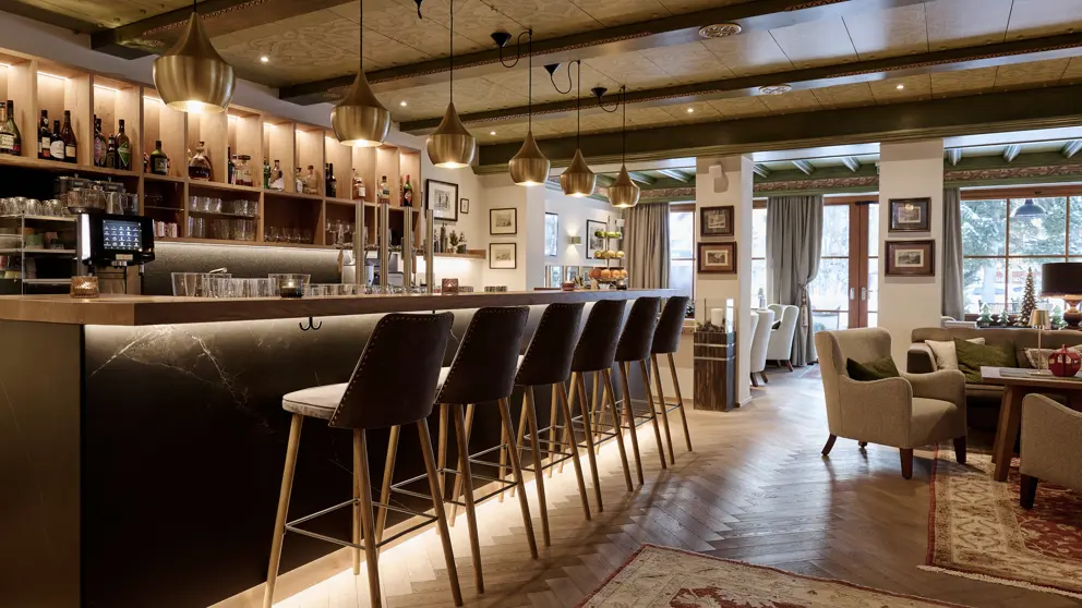 Hotel Haldenhof Lech Bar Area