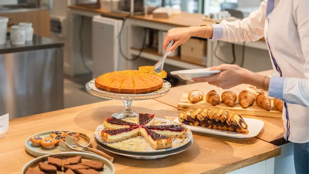 05 Breakfast Buffet