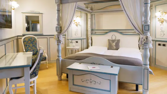 Prestige Room