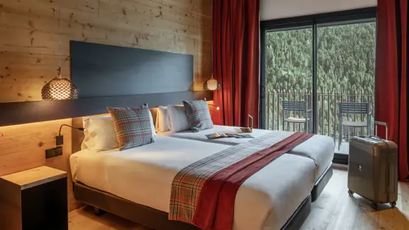 Twin bedroom
