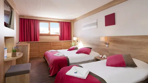 Triple bedroom