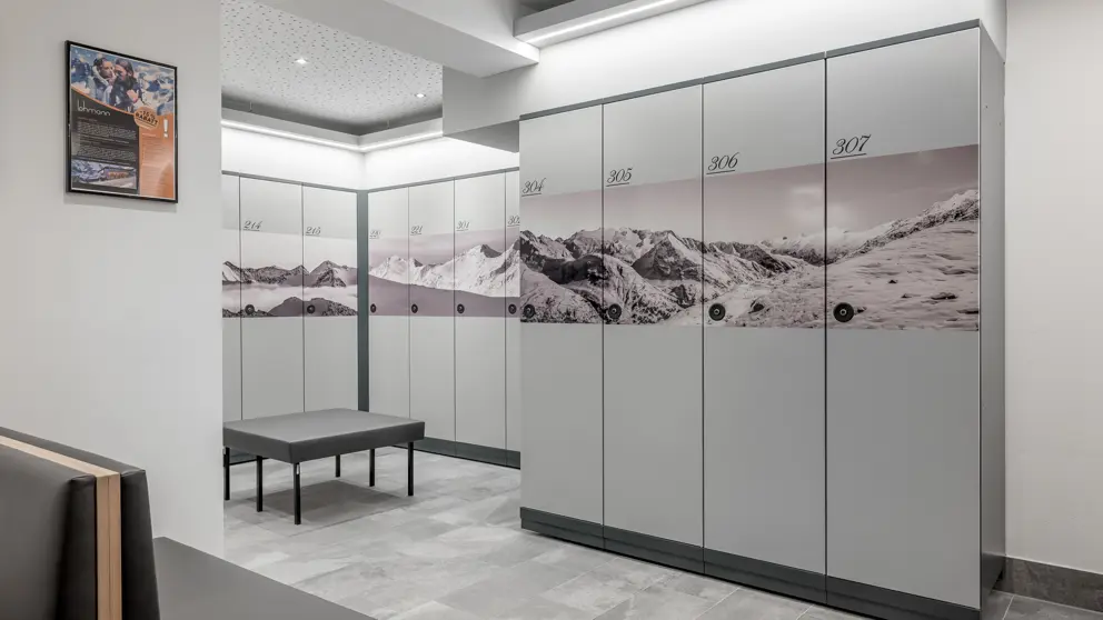 Hotel Bellevue Obergurgl Ski Lockers
