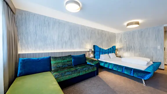 Deluxe family room