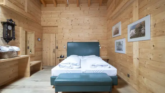 Economy room