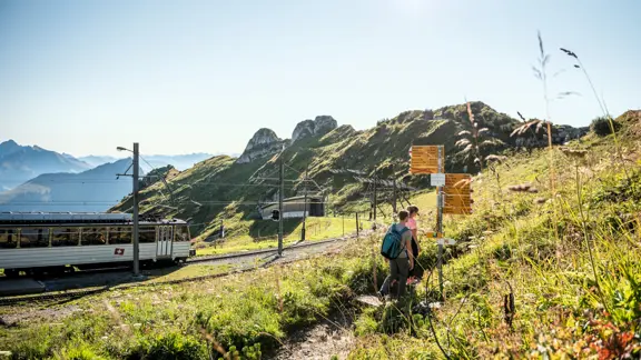 Montreux hikers at Rocher De Naye ©Switzerland Tourism