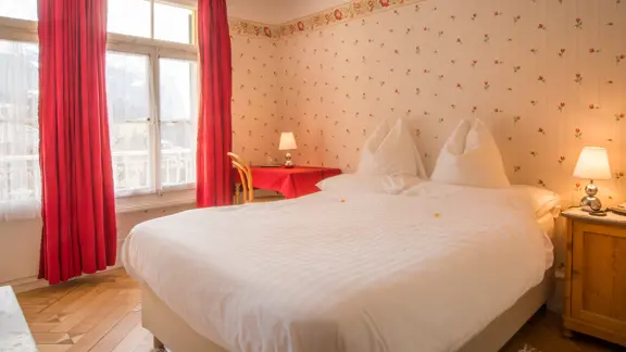 Standard bedroom