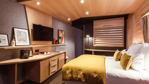 Classic bedroom