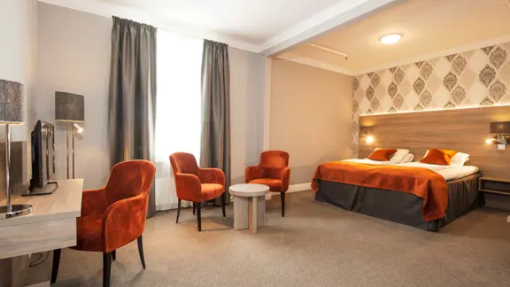 Superior bedroom