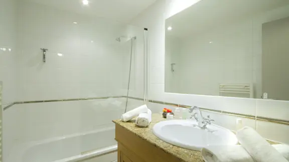 Standard bathroom