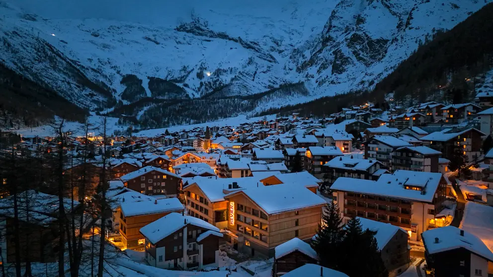 Revier Mountain Lodge Saas Fee Resort View Exterior