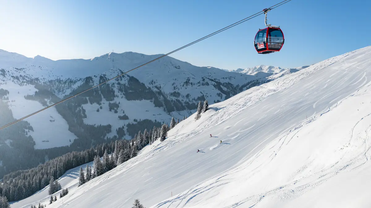 Saalbach Hinterglemm Ski Circus Austria C Sebastian Marko