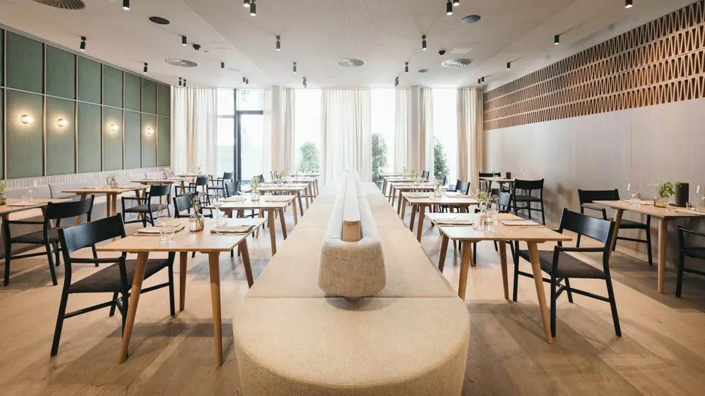 Hotel Ullrhaus St Anton Dining Room 3