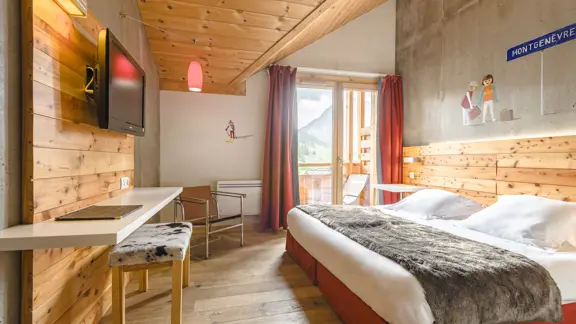 Standard bedroom