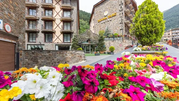 Hotel Princesa Parc Arinsal Hotel Exterior