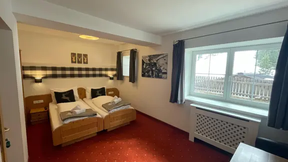 Room 8