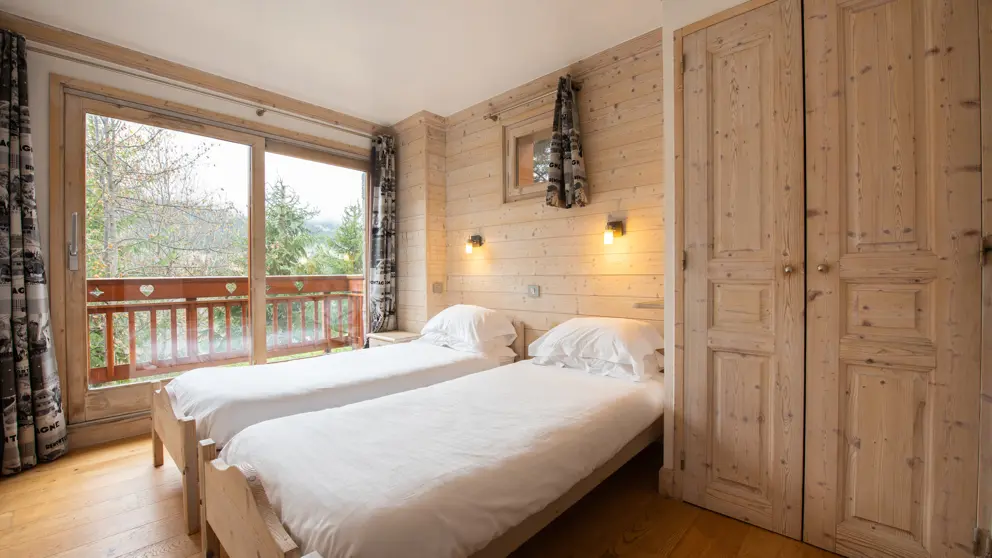 Chalet Le Cedre Blanc Meribel Bedroom. Three