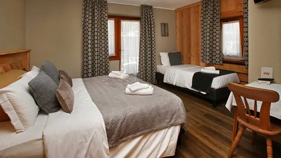 Triple room