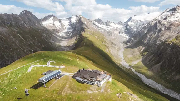 Obergurgl Hohe Mut Alm Lift And Playground Ötztal Tourismus Roman Huber