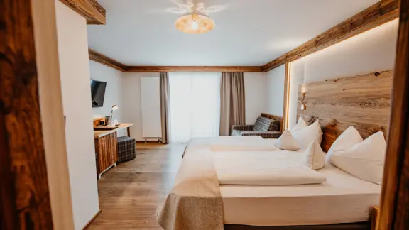 Rosshutte room